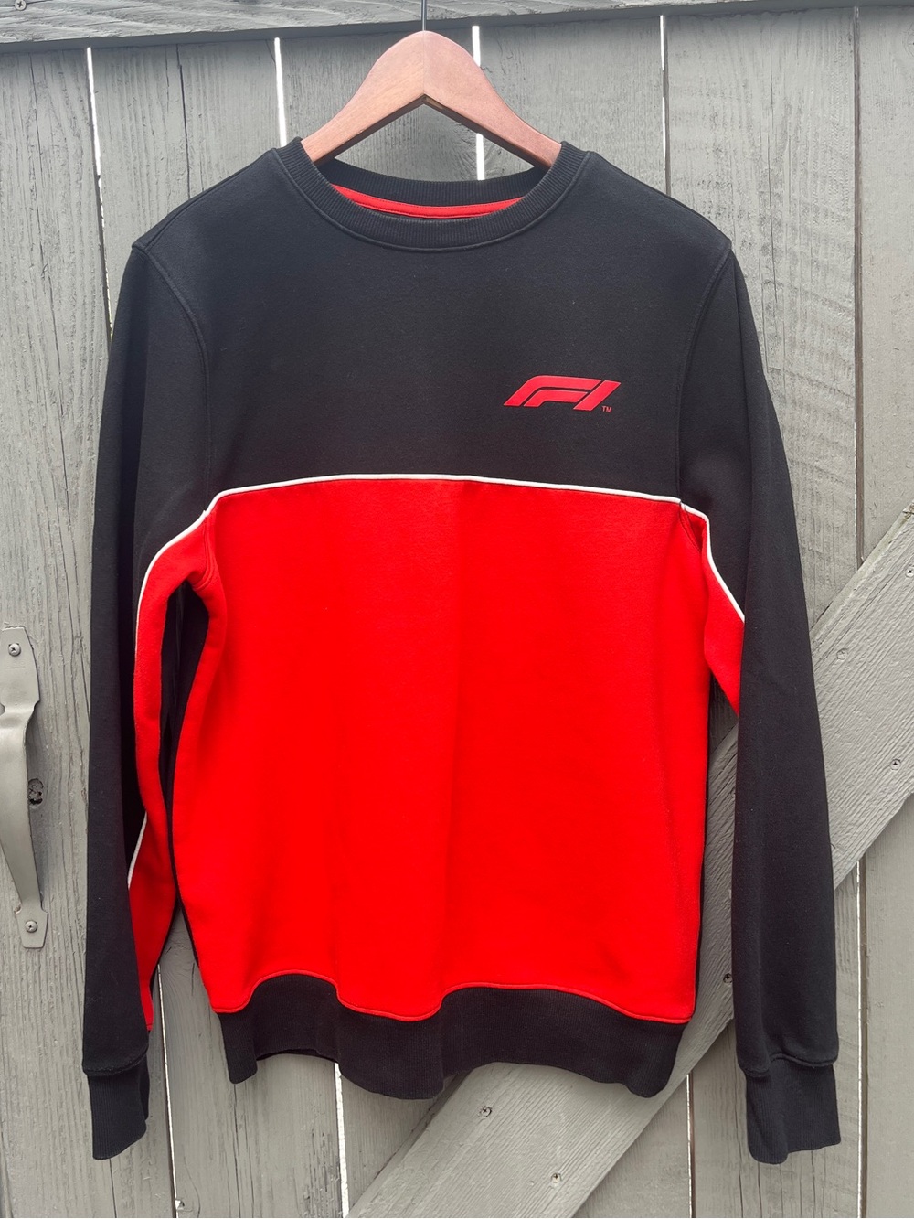 Formula 1 Team Crew Sweatshirt Official F1 Black Red Size Medium